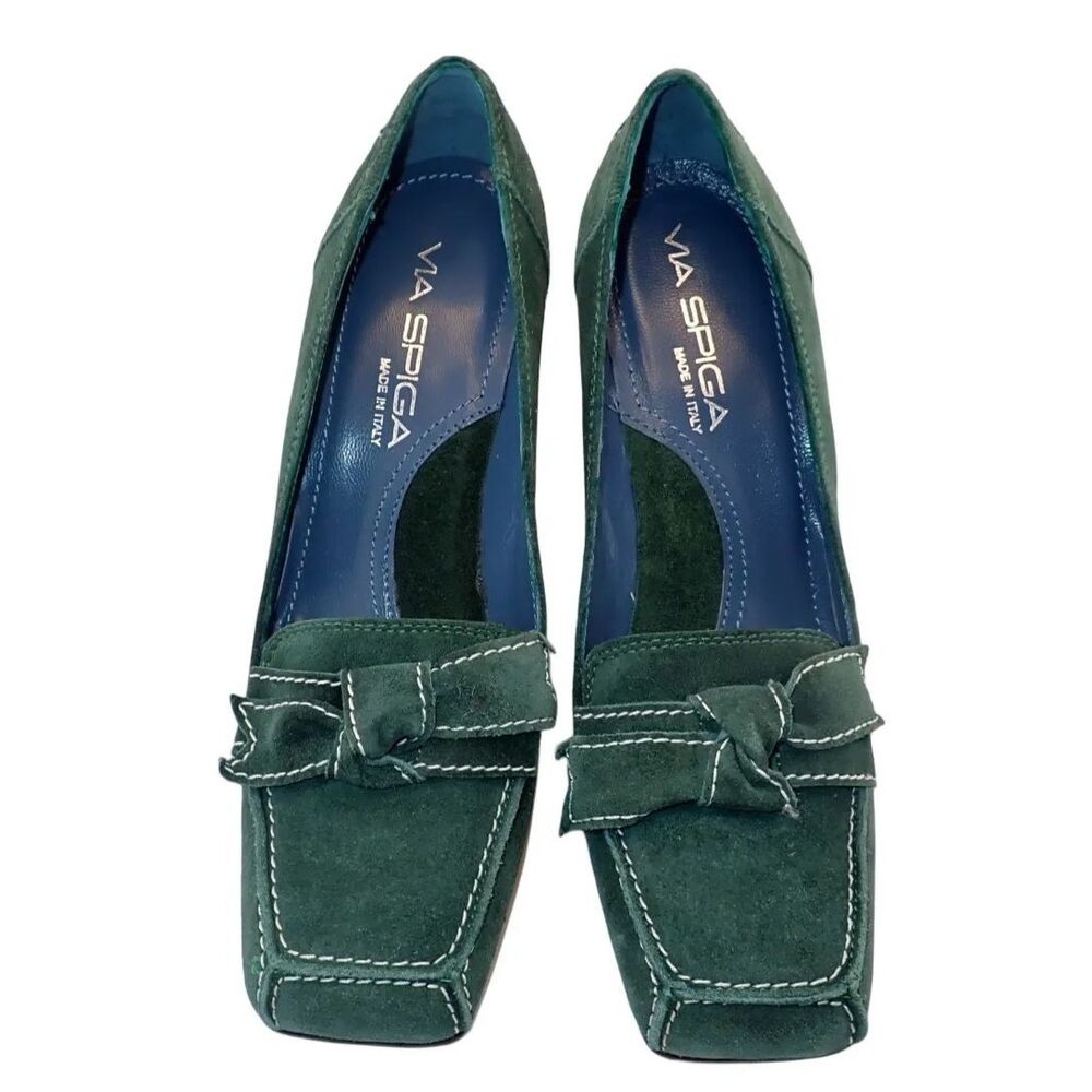 Via Spiga Italian Women's Green Suede Heel Pumps Size 5M Bow Accents Block Heels